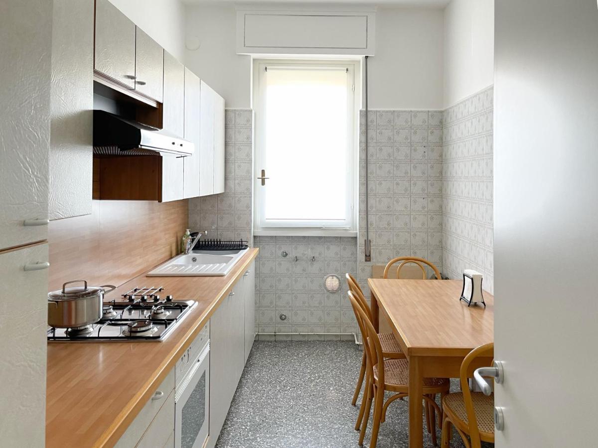 Apartamento Accogliente Trilocale A Brescia Exterior foto
