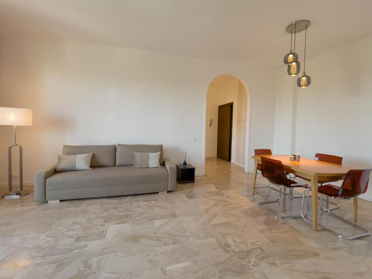Apartamento Accogliente Trilocale A Brescia Exterior foto