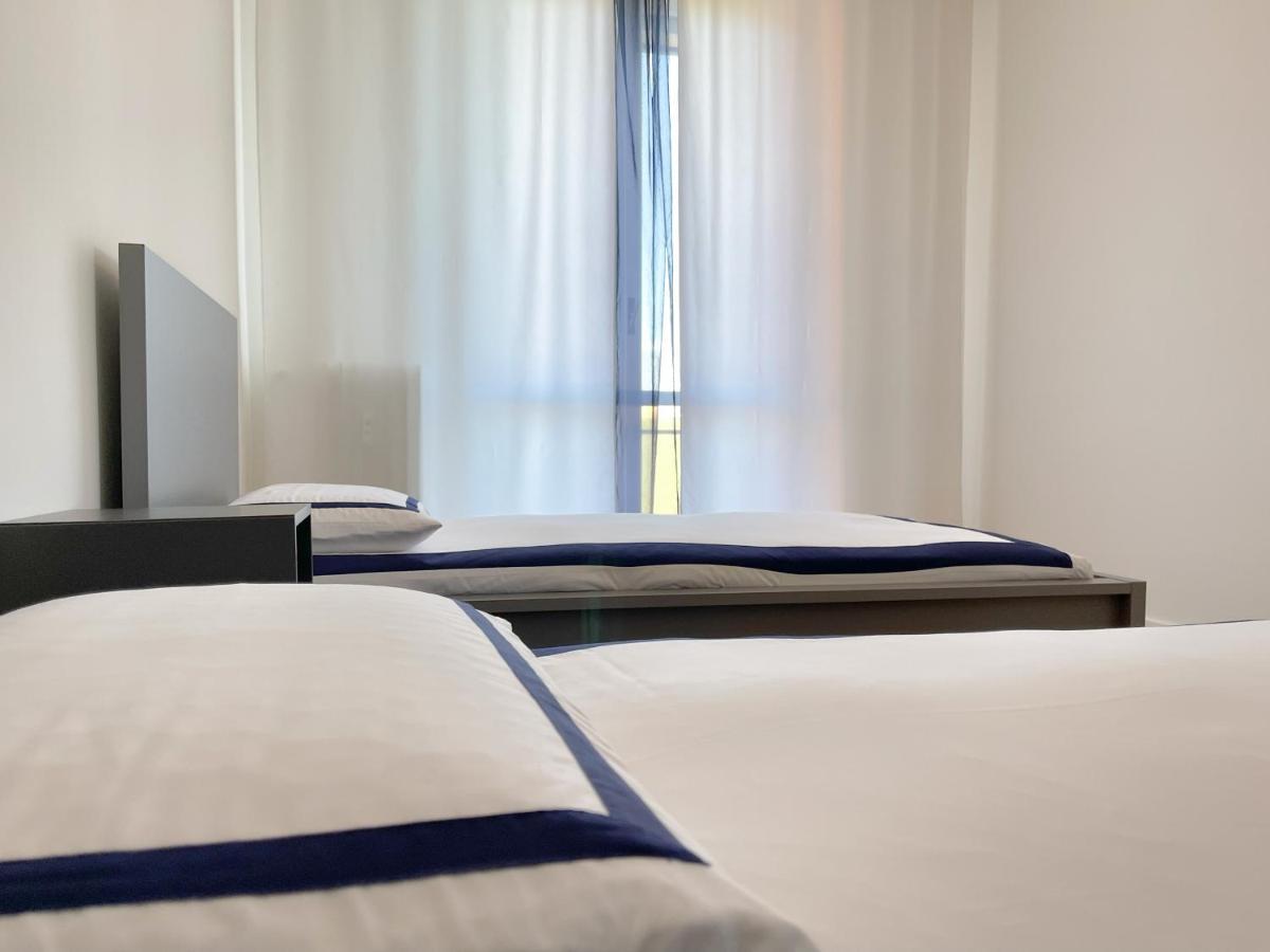Apartamento Accogliente Trilocale A Brescia Exterior foto